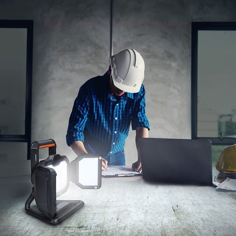 LED reflektor nabíjecí SOLIGHT 3000lm WM-30W-RE - 9