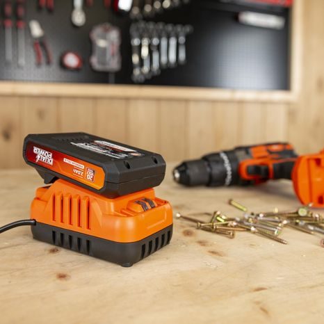 Súprava nabíjačky a akumulátor Powerplus 20V/2,0Ah POWDP90620 - 3