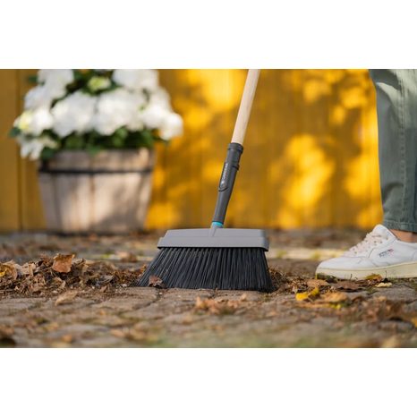 Smeták na terasu Gardena PureLine 17313-20 - 4