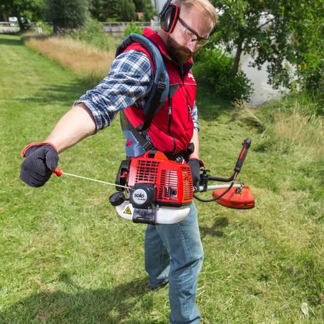 Benzínový křovinořez AL-KO 140 B - 3