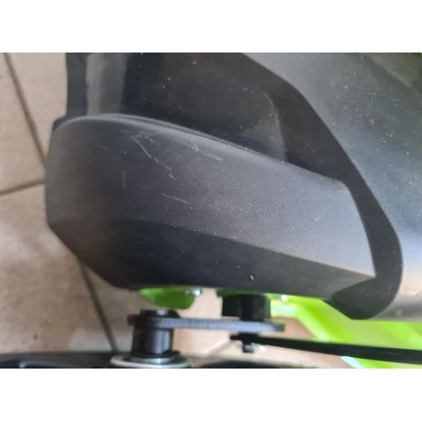 Poškozeno - Benzínová sekačka FIELDMANN FZR 4614-144B - 5