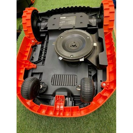 Použito - Robotická sekačka Segway Navimow X350E - 4