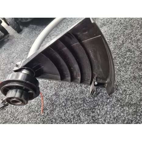 Použito - Benzínová strunová sekačka VeGA VE24250 - 2