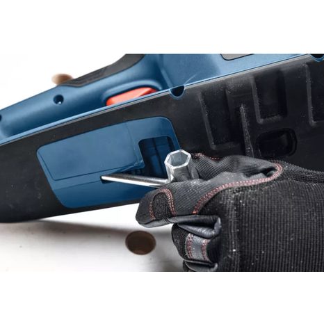 Aku řetězová pila Bosch GKE 18V-40 06008D3000 - 13