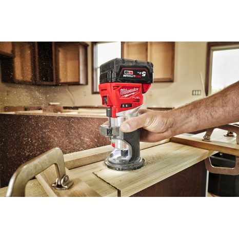 Aku horní frézka Milwaukee M18 FTR8-0X 4933479073 - 12