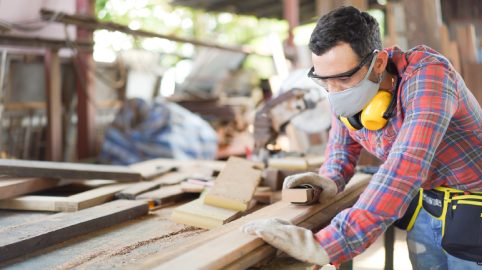 Jakou zrnitost brusného papíru při práci zvolit?