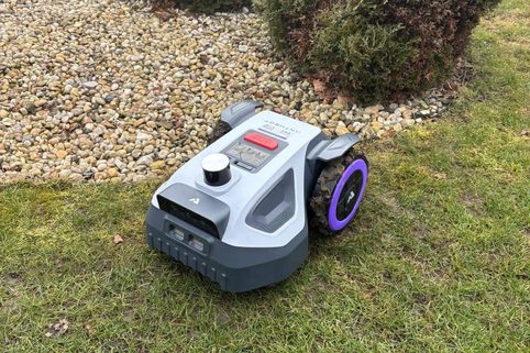 Testovali jsme ANTHBOT M5 LiDAR: Kompaktní robot bez RTK za rozumnou cenu