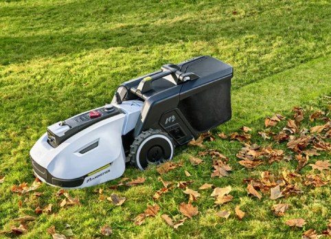 Test robotickej kosačky YUKA 1500: Ako u nás obstála?