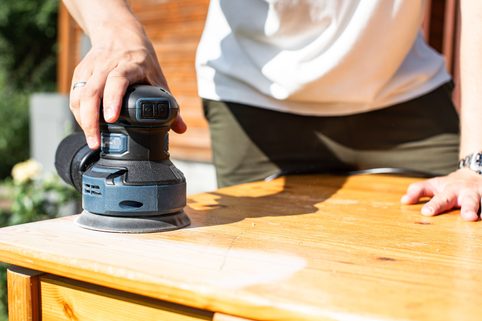 Jak a čím brousit dřevo – praktický průvodce