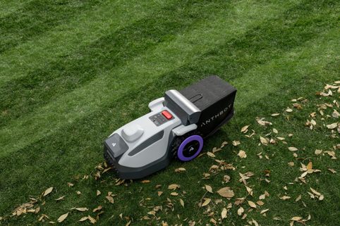 ANTHBOT rozšiřuje nabídku robotických sekaček o řady N a M Series