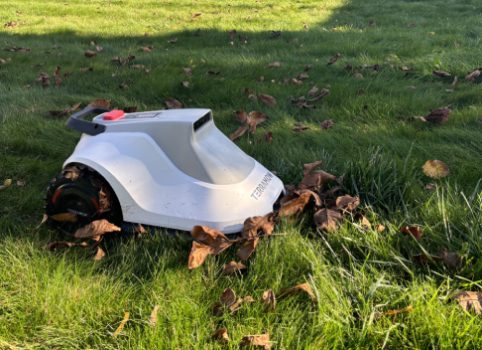Test robotické sekačky TerraMow S1200: Jak se nám líbila v terénu?