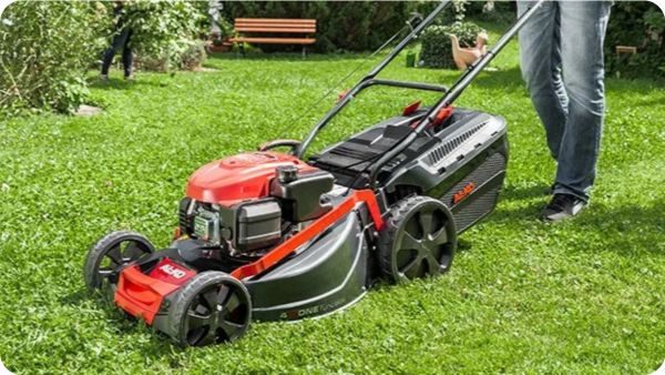 Benzínová sekačka na trávu AL-KO