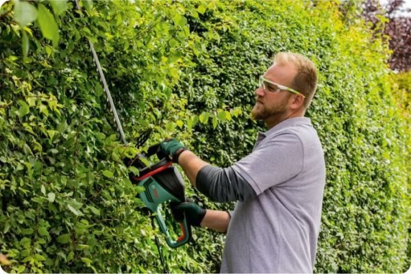 Elektrické plotové nůžky