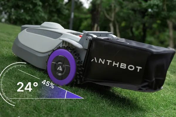 Anthbot N8 - sklon svahu až 45%
