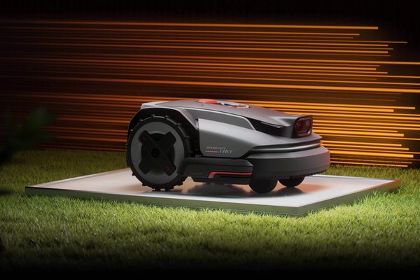 Robotická sekačka Roborock RockMow S108