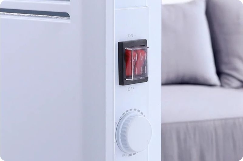 Elektrický přímotop s termostatem pro regulaci teploty