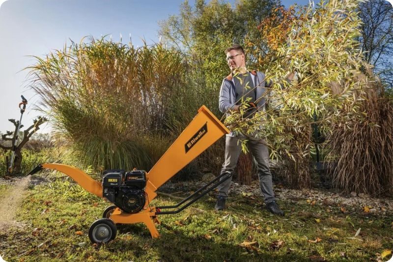 Riwall PRO RPS 7058 – kompaktní benzínový drtič pro větší zahrady