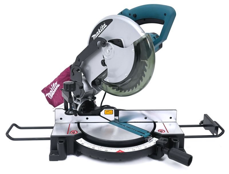 zkracovací/pokosová pila Makita MLS100N