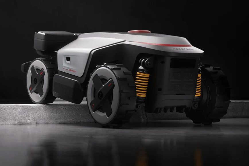 RockMow Z1 - přejezd nerovností až 8 cm