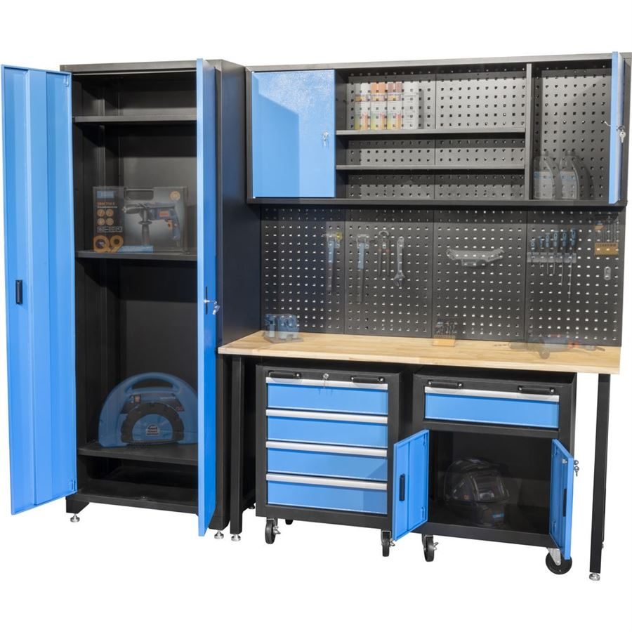 set dílenského nábytku