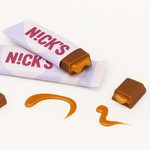 Keto tyčinka s karamelem se stévií