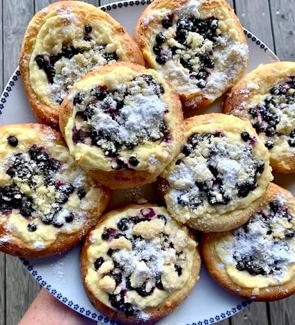 LowCarb tvarohové koláče s drobenkou