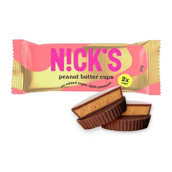 Keto košíčky s mléčnou čokoládou a arašídovým krémem