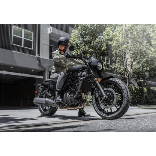 KAWASAKI ELIMINATOR 500 SE METALLIC MATTE CARBON GRAY / FLAT EBONY (GY1) 2026