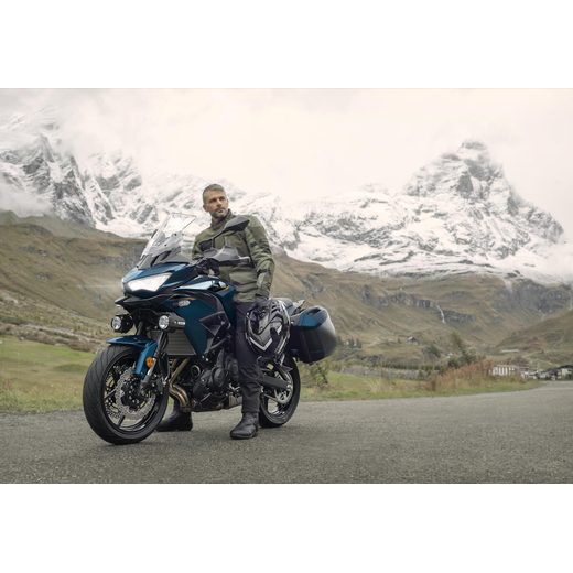 KAWASAKI VERSYS 650 METALLIC GRAPHITE GRAY / METALLIC SPARK BLACK (GY1) 2026 V GRAND TOURER VÝBAVE