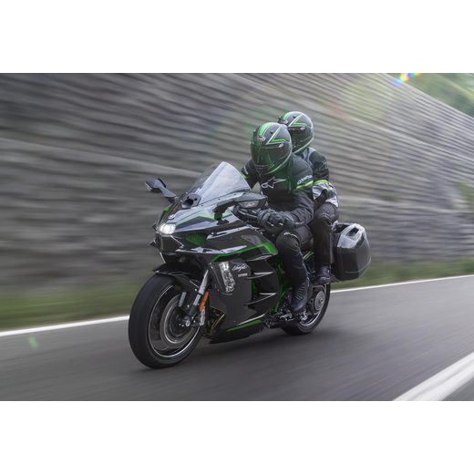 KAWASAKI NINJA H2 SX SE METALLIC CARBON GRAY / METALLIC DIABLO BLACK (GY1) 2026