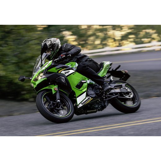KAWASAKI NINJA 500 SE LIME GREEN / EBONY / PEARL BLIZZARD WHITE 2025