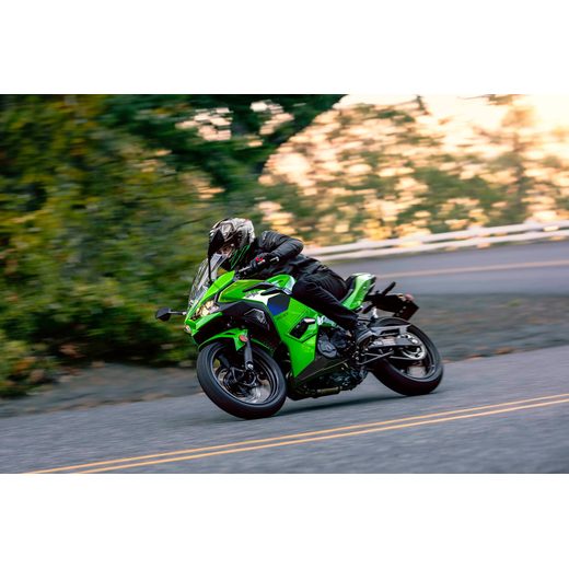KAWASAKI NINJA 500 SE LIME GREEN / EBONY 2027
