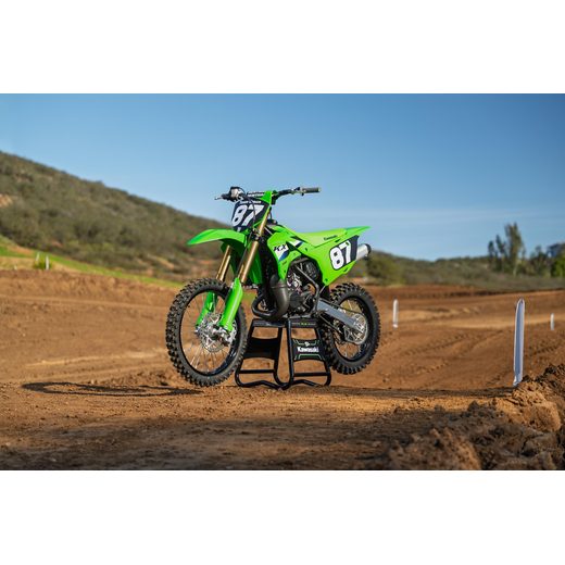 KX112 LIME GREEN 2026