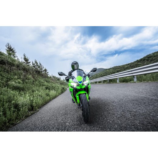 KAWASAKI NINJA 650 METALLIC MATTE GRAPHENESTEEL GRAY / METALLIC SPARK BLACK 2027