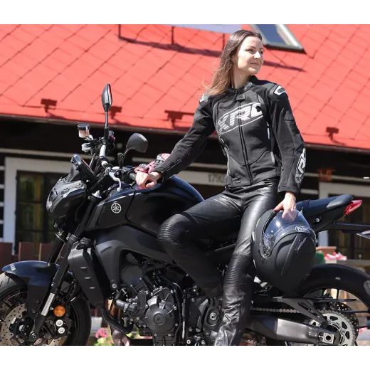 TRILOBITE 2061 KOŽENÉ DÁMSKE LEGÍNY ČIERNE