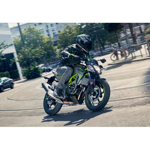 KAWASAKI Z125 PEARL STORM GREY / EBONY (GY1)2026