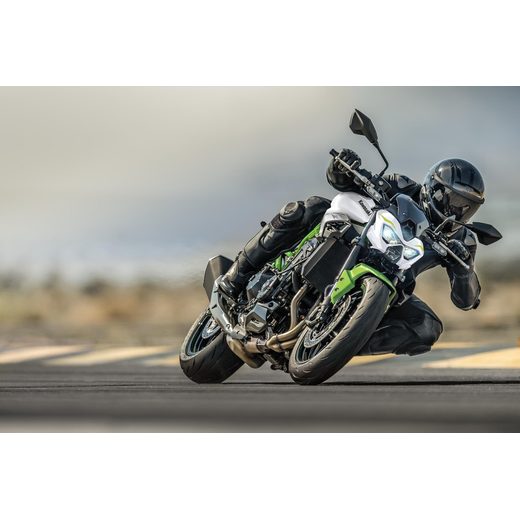 KAWASAKI Z900 PEARL BLIZZARD WHITE / PLASMA LIME GREEN 2027