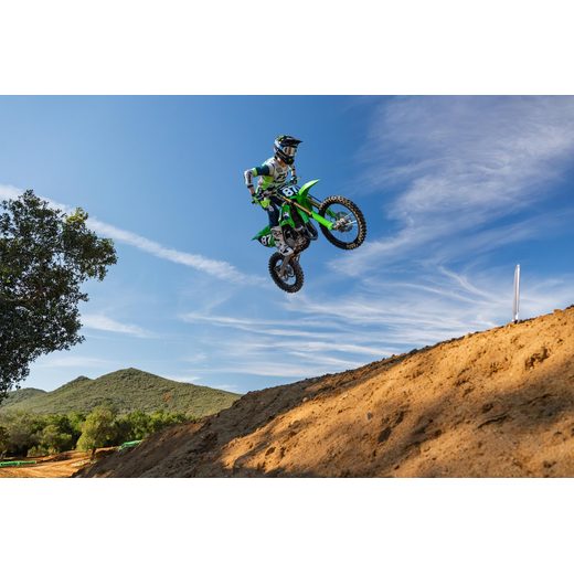 KX112 LIME GREEN 2026