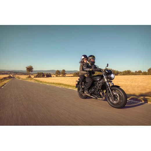 KAWASAKI Z650RS EBONY / METALLIC SPARK BLACK 2027