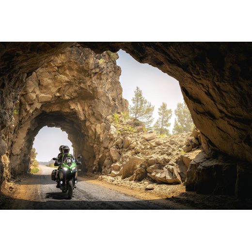 KAWASAKI VERSYS 1100 SE PLASMA LIME GREEN / METALLIC DIABLO BLACK 2027