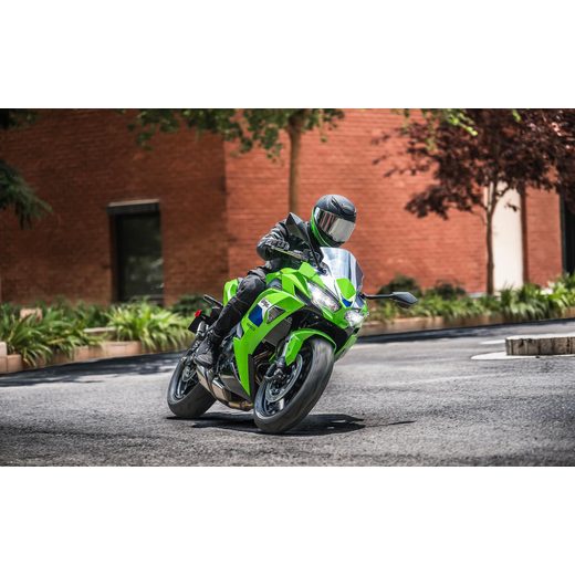 KAWASAKI NINJA 650 METALLIC MATTE GRAPHENESTEEL GRAY / METALLIC SPARK BLACK 2027