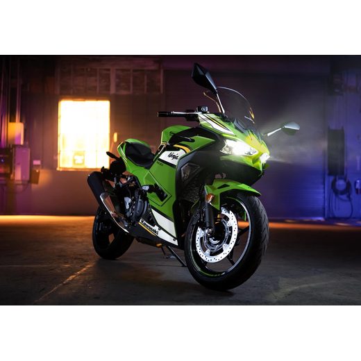 KAWASAKI NINJA 500 SE LIME GREEN / EBONY / PEARL BLIZZARD WHITE 2025