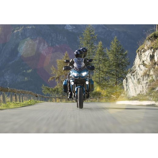 KAWASAKI VERSYS 650 METALLIC DEEP BLUE / METALLIC SPARK BLACK (BU1) 2026
