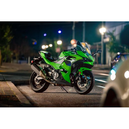KAWASAKI NINJA 500 SE LIME GREEN / EBONY 2027