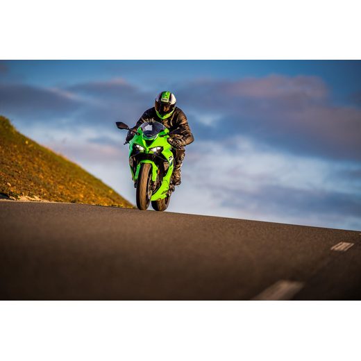 KAWASAKI NINJA ZX-6R LIME GREEN 2027