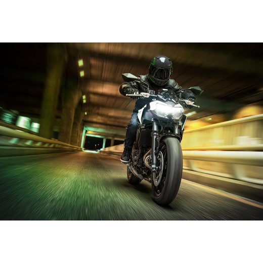 KAWASAKI Z650 PEARL BLIZZARD WHITE (WT1) 2026