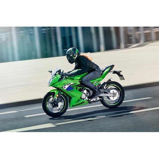 KAWASAKI NINJA 125 LIME GREEN 2027