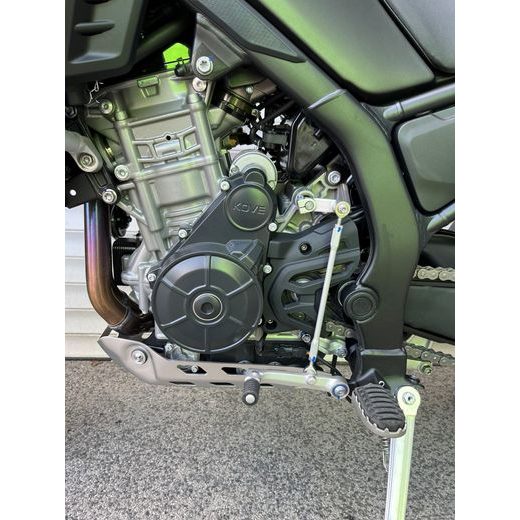 KOVE 800X ŠEDÁ 2025