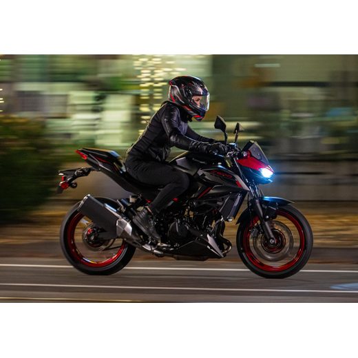 KAWASAKI Z500 SE CANDY PERSIMMON RED / METALLIC FLAT SPARK BLACK / METALLIC MATTE GRAPHENESTEEL GRAY 2025