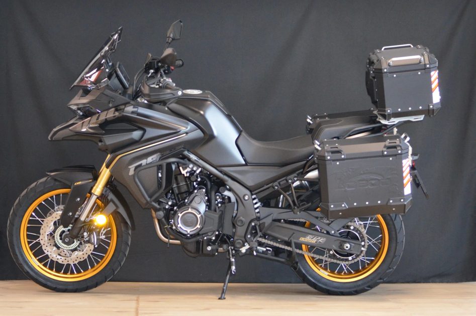 Kit De Side-bags Latéraux SHAD 3P System Pour Moto VOGE 525 DSX - Design Intégré, Léger, Facile à Monter